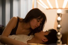 期待の新進女優、百合沙が魅せる！