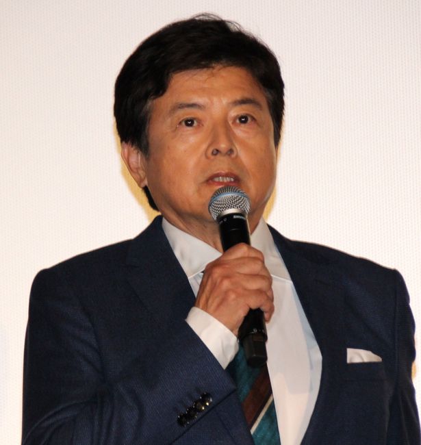 初日舞台挨拶に登壇した三浦友和