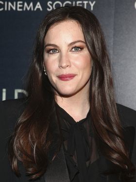 リヴ・タイラーが40歳でランジェリーモデルに