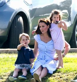 ジョージ王子が遊ぶ姿に衝撃の声！