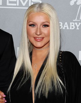 ほっそりしていたクリスティーナ・アギレラに何が!?