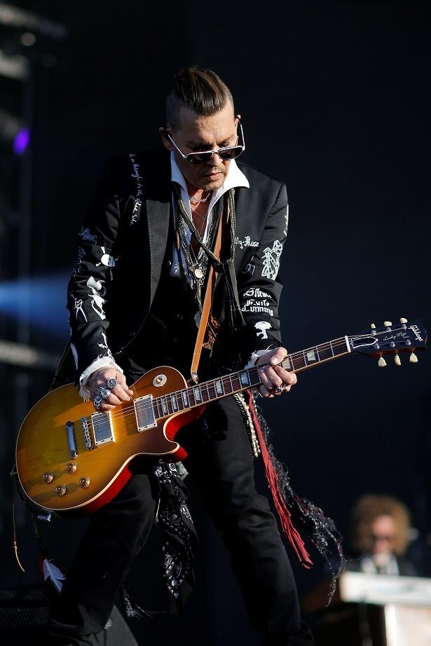 ギタリストとしての来日も果たしたジョニー