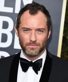 ジュード・ロウの娘アイリスに、厳しい反応が