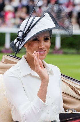 メーガン妃が久しぶりのカジュアルルック披露！