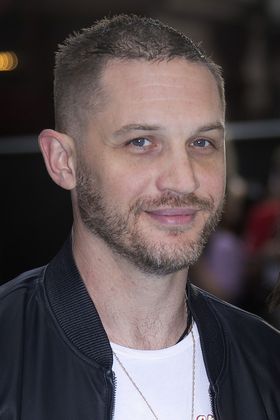 最近顔がほっそりしたトム・ハーディ