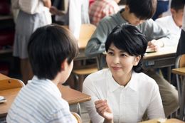 しょったんが将棋を志すきっかけとなった恩師役の松たか子