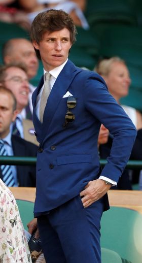 エディ妻の奇抜なファッションに驚きの声！