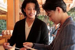 おみくじを引いてキャッキャウフフ