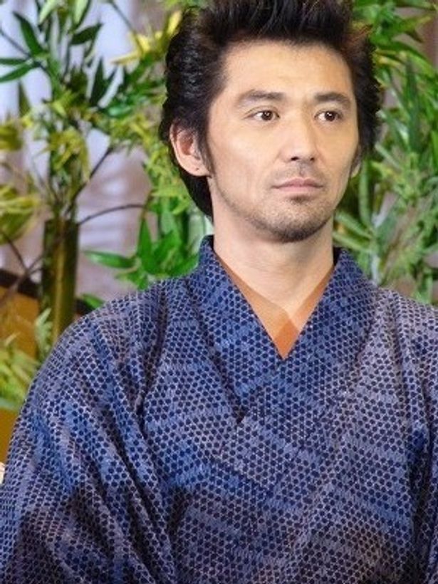 演じた役柄は「バカ殿」と発した村上淳