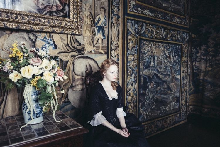 エマ・ストーンら名女優が狂気の宮廷バトル！『The Favourite』が各国映画祭で上映