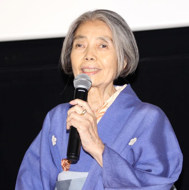 典子が通う茶道教室の武田先生役を演じる樹木希林