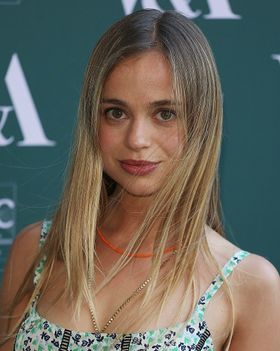 モデルを務めている英王室メンバーのアメリア・ウィンザー