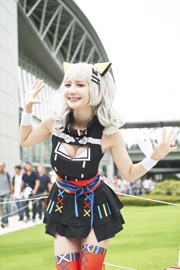 【写真を見る】永久保存版！夏コミを彩った美人コスプレイヤーたちの、魅力全開フォト【画像40枚】