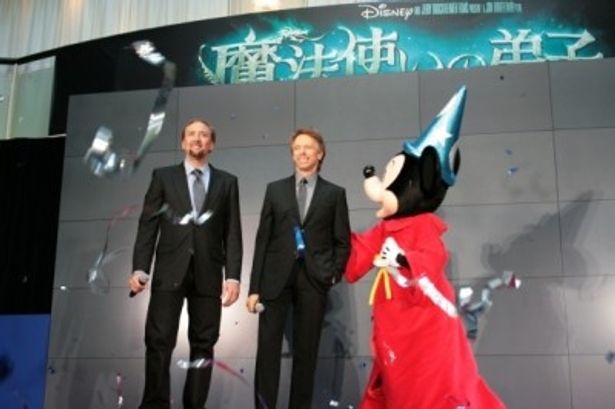 【写真】ニコラス・ケイジが「魔法大戦争in東京！」と日本語で魔法をかける