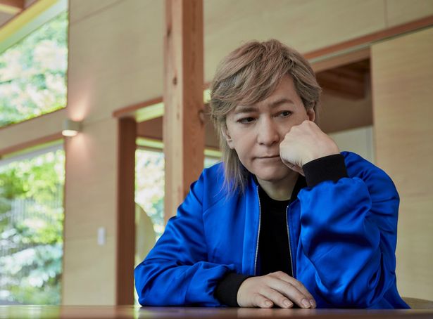音楽を担当したのは90年代を象徴する名プロデューサー、小室哲哉