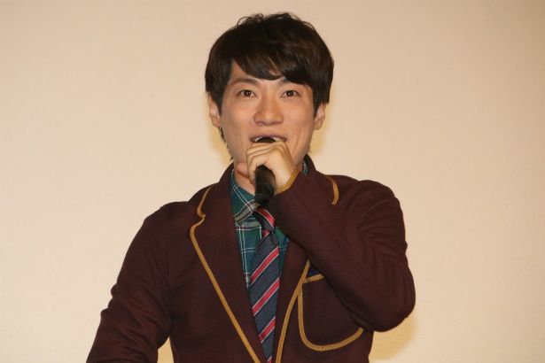 アニメパートでゴムリ役の声優を務めた横山だいすけ