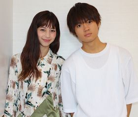 中条あやみ＆佐野勇斗、息ぴったりの仲良しトークで恋愛観も告白！