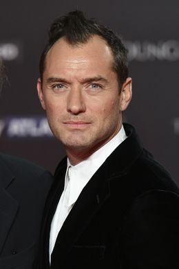 ジュード・ロウ娘の笑顔が絶賛！