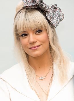 リリー・アレン自叙伝の暴露話が一部明らかに