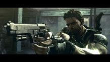 数々の死線を潜り抜けてきた、ゲーム版の主人公クリス・レッドフィールド