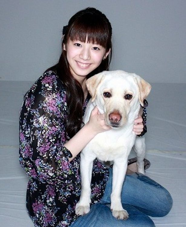 きな子との撮影では、犬の成長ぶりに驚かされたと言う