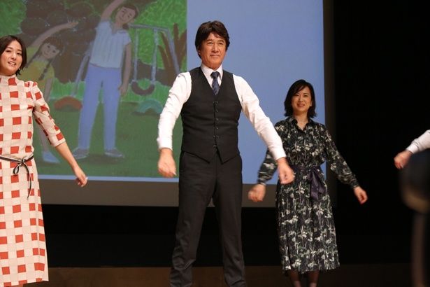こんなポーズも何だかキュートな草刈