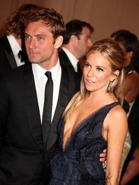 すでに“夫と妻”