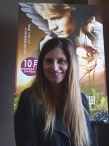 「日本食は納豆が好き」だというニキ・カーロ監督