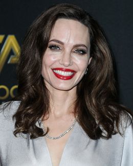 アンジェリーナ・ジョリーが驚愕のイメチェン⁉