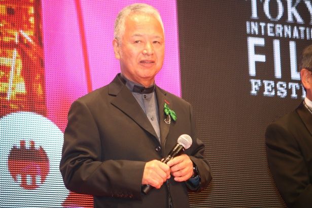 「竹内涼真です」と挨拶して、会場を凍りつかせた甘利明衆議院議員