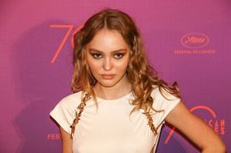 ジョニデ娘が、セクシー写真で雑誌の表紙に！