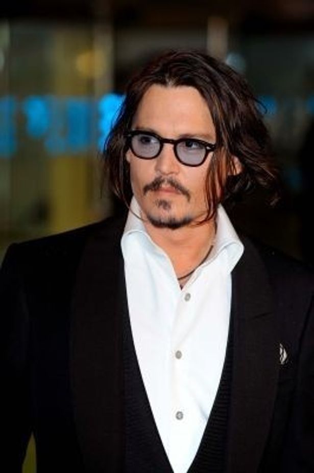 ジョニデがパティ・スミスらとコンサートに登場！