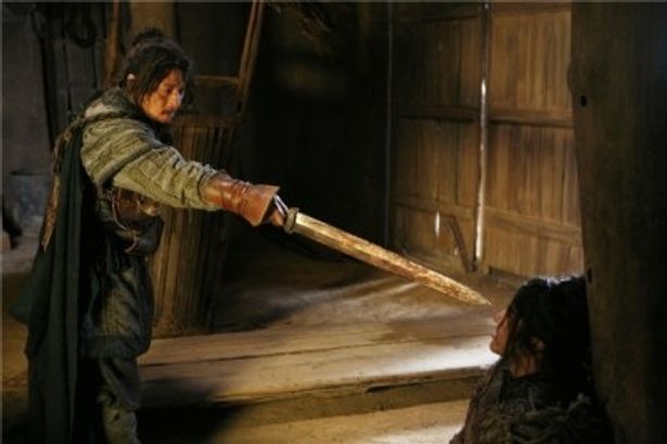 どうにか逃げようとする将軍を前に兵士はどうする？