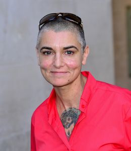 シネイド・オコナーが突然イスラム教へ改宗＆改名