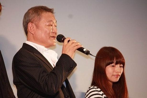 國村隼は呉美保監督を大絶賛