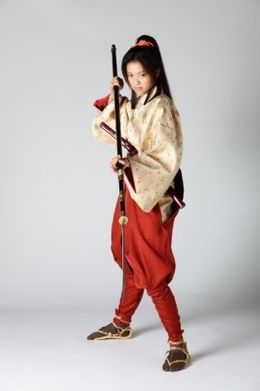 今回、時代劇に初挑戦する榮倉は、ヒロインの甲斐姫を演じる