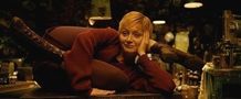 普通じゃありえない軟体さにびっくり！フランスのコメディ女優ジュリー・フェリエ