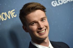 アーノルド・シュワルツェネッガーのイケメン長男がイメチェン