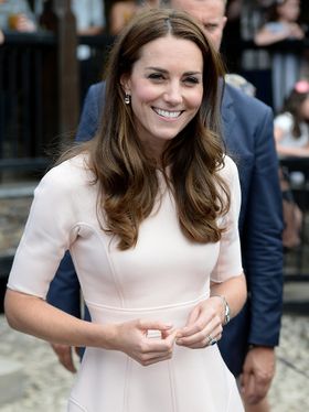 キャサリン妃が戦没者追悼礼拝に出席