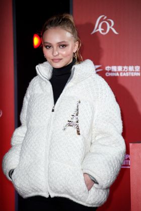 ジョニデ娘リリーの姿が絶賛