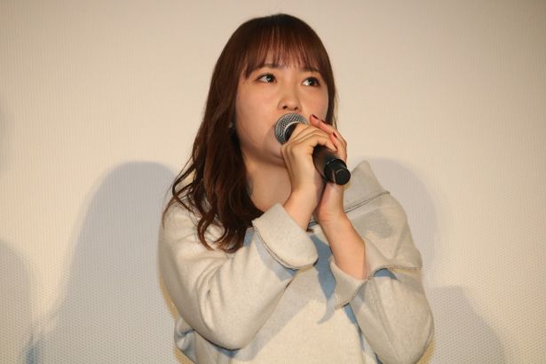 祐也の恋人・川嶋真緒役の川栄李奈