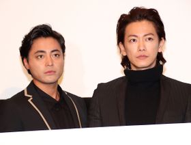 山田孝之、佐藤健の横顔に見惚れる！「本当に男前」