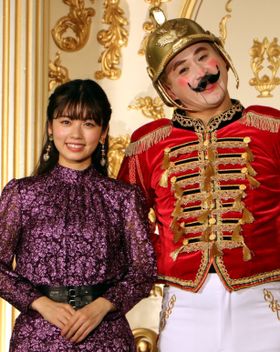 小芝風花とガリットチュウ福島がイベントに登壇