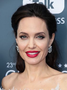 アンジェリーナ・ジョリーが映画祭に出席