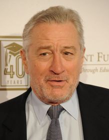 ロバート・デ・ニーロが英国の食パンCMに出演