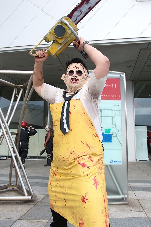 レザーフェイスのコスプレをしたIcemanさん
