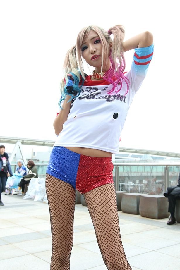 ハーレイクインのコスプレをしたかえるちゃんさん