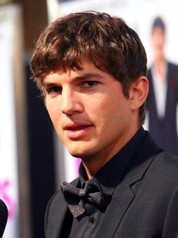 アシュトン、ピンチ！