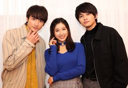 土屋太鳳、北村匠海、小関裕太が笑顔でインタビューに登場！