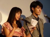 多部未華子＆三浦春馬、『君に届け』初日挨拶は感動と涙にあふれ
